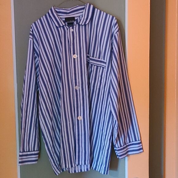 Medium Bill Blass Long Sleeve Blue and White Strip Shirt - Picture 1 of 6